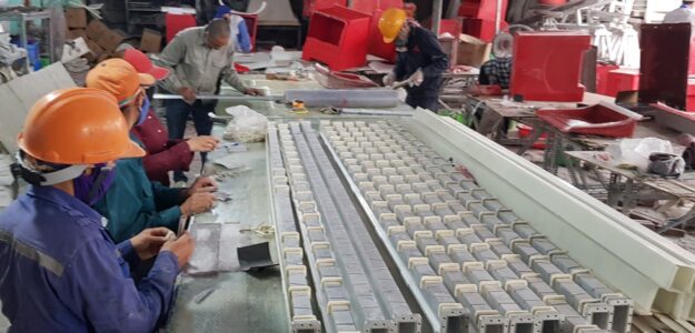 CÔNG TY TNHH SẢN XUẤT VẬT LIỆU COMPOSITE